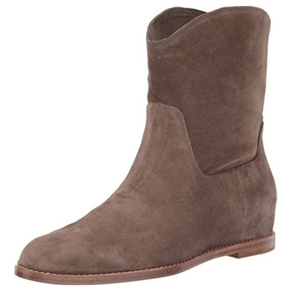 Vince Sinclair Western Ankle Boot In Flint NWB Size 6 M - Picture 1 of 8